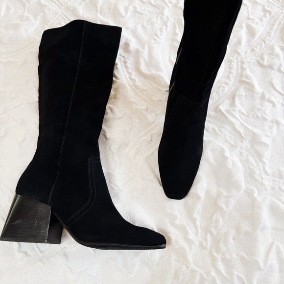 Blondo Tessa Waterproof Boots Size 9.5
New $220 - Picture 6 of 10